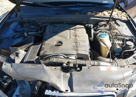 2010 Audi A5 2.0T Premium из США, поврежденный, VIN WAUJFAFH9AN015734